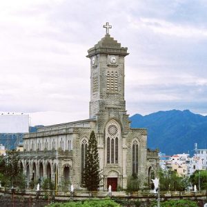 1462781794 nha tho da 1