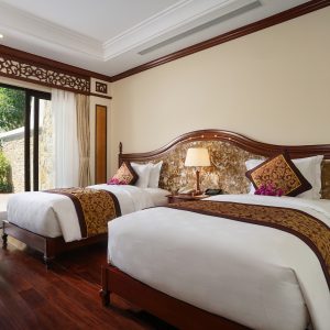 7164e085835f4b6b80c87bc4f7b0aeaf VPLNT Villa Pool View1