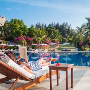 Victoria PT InfinityPoolRestaurant