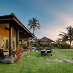 anantara mui ne villa beachfront dawn 02 1920x1037